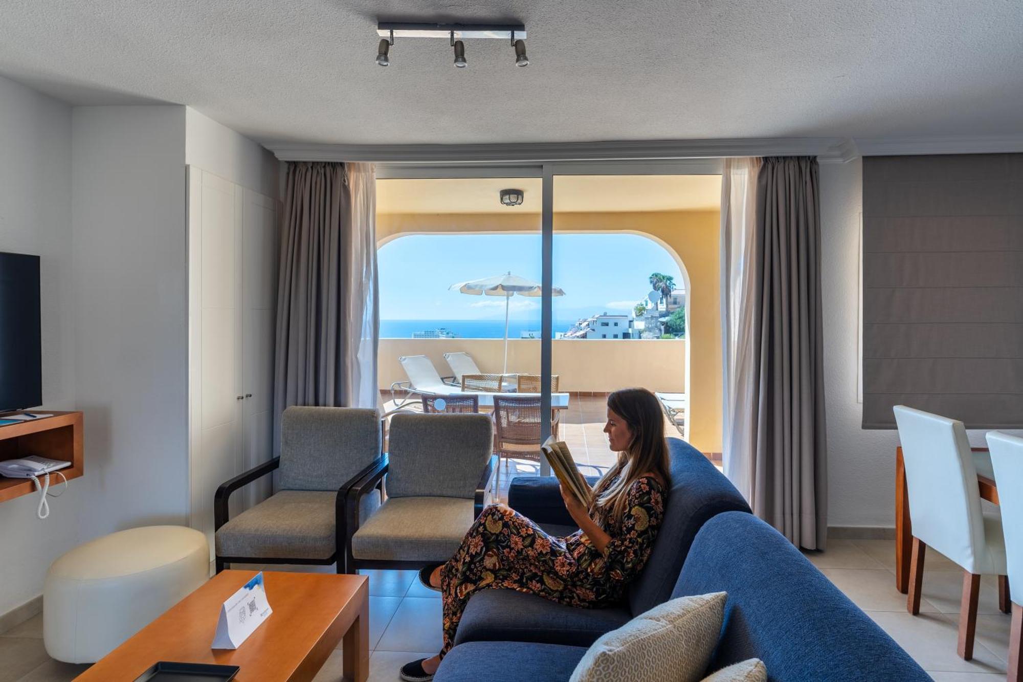 Wyndham Residences Costa Adeje Exteriör bild