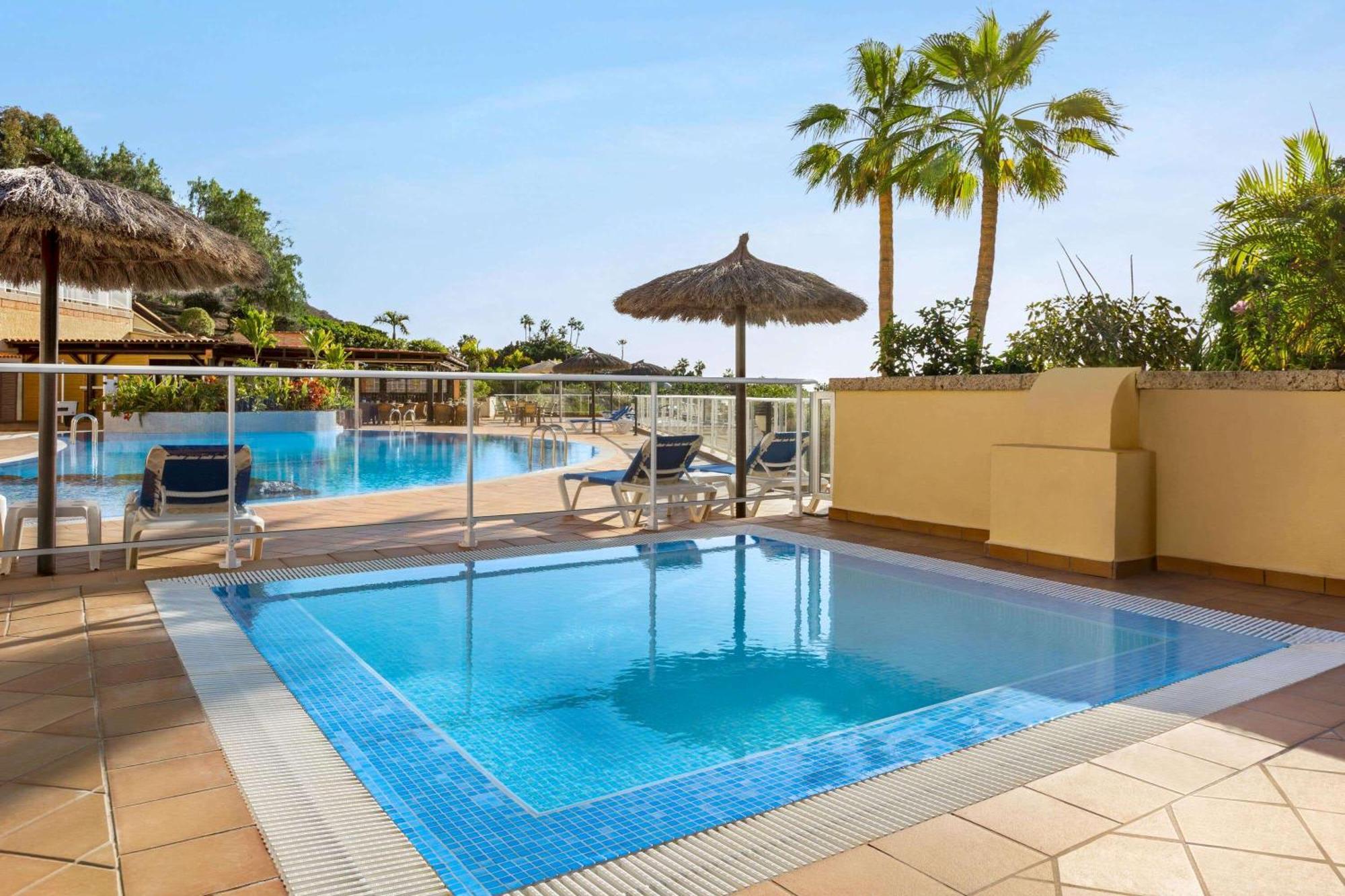 Wyndham Residences Costa Adeje Exteriör bild